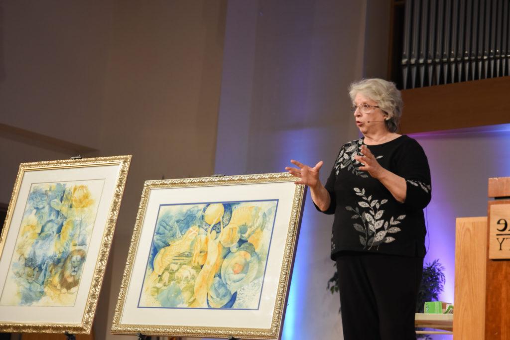 Christian artist Cora Renfro displays works and explains process in chapel 2